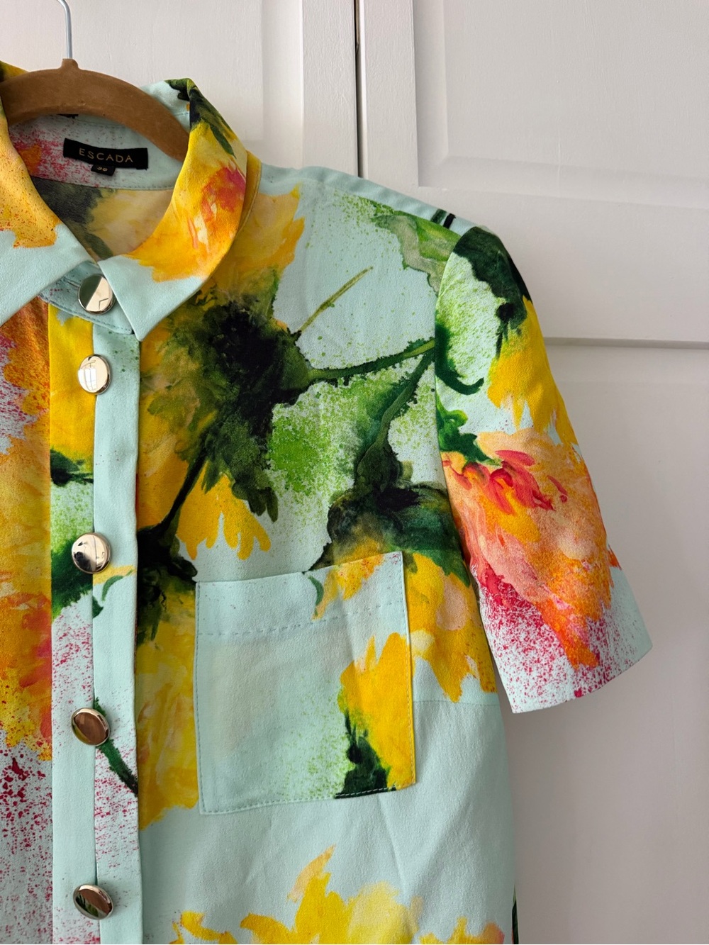 Escada "Dallinata" Mint Floral Viscose Shirt Dress - Size 38 like new - Picture 4 of 16